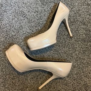 YSL Tribtoo Pumps